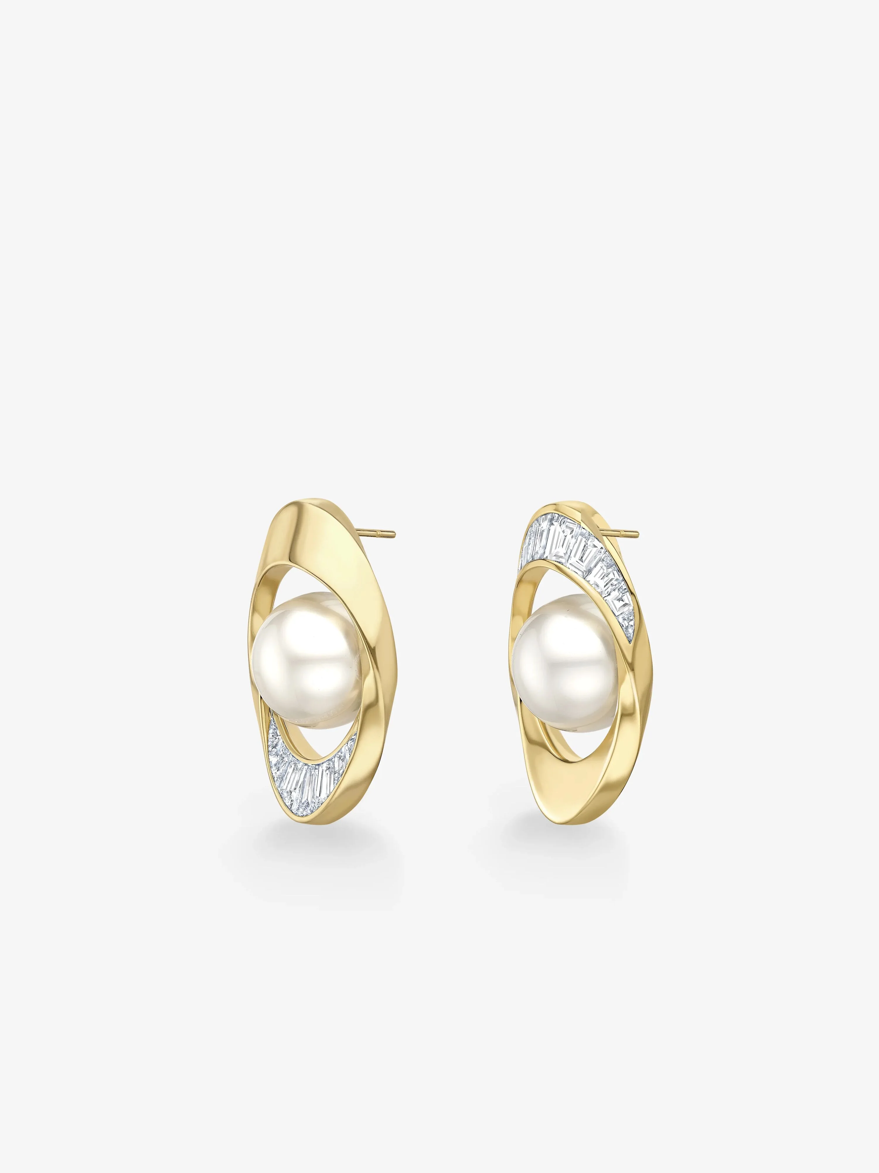 Orbit Pearl & Carré Cut Diamond Earrings - Image 2