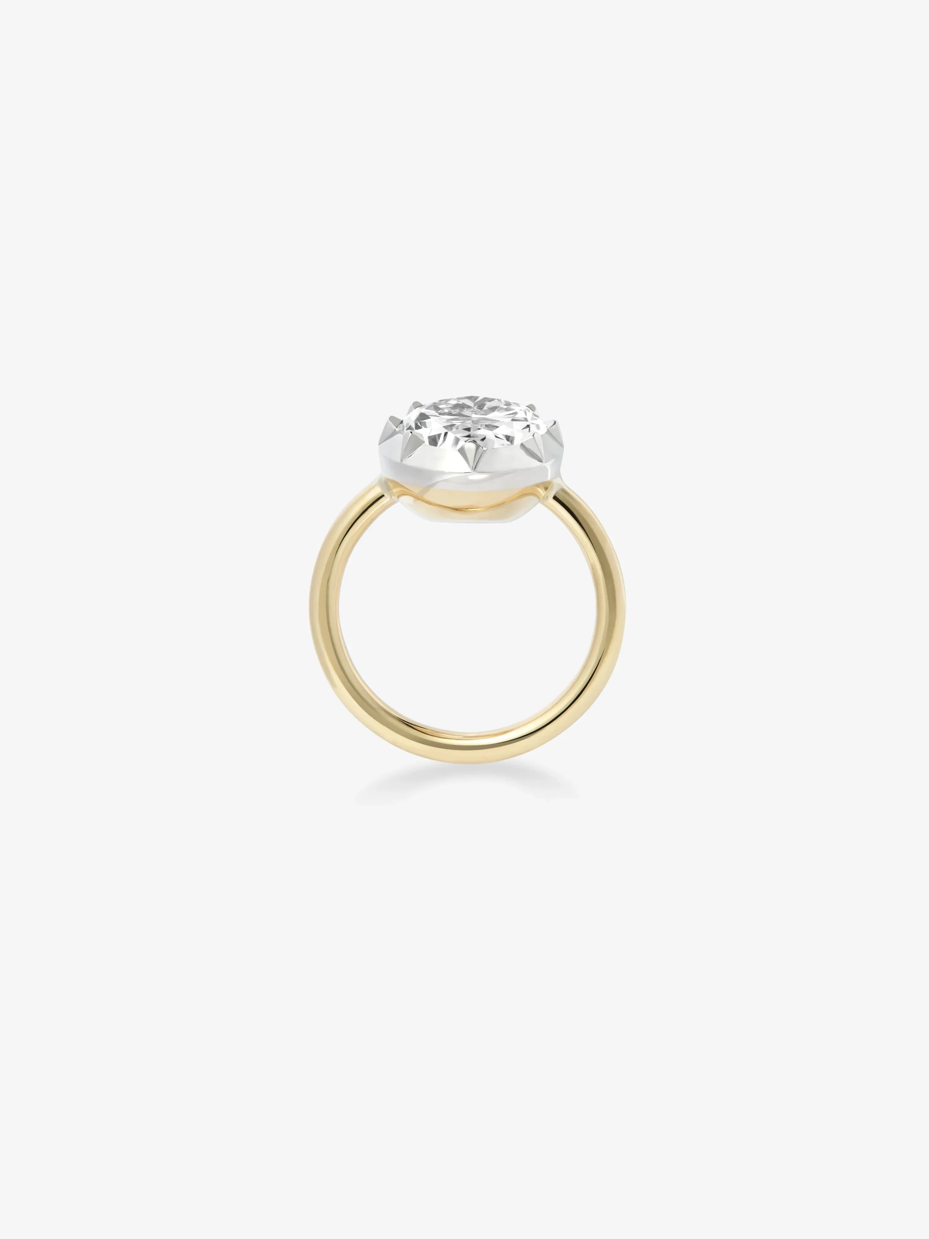 6.54ct Oval Diamond & White Gold Button Back Ring - Image 4
